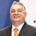 Momentum: Orbán hergel és uszít